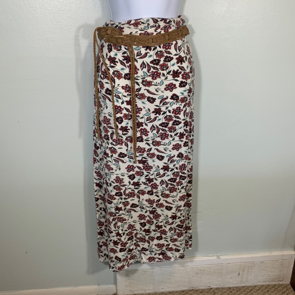 Charlotte Russe Small floral skirt with belt